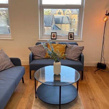 דירות אפסום Awesome Refurbished 1 Bed Flat Few Steps To High St ! - 2 East House מראה חיצוני תמונה